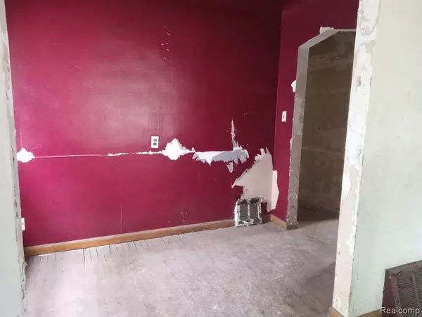 Detroit, MI 48210,7764 AMERICAN Street