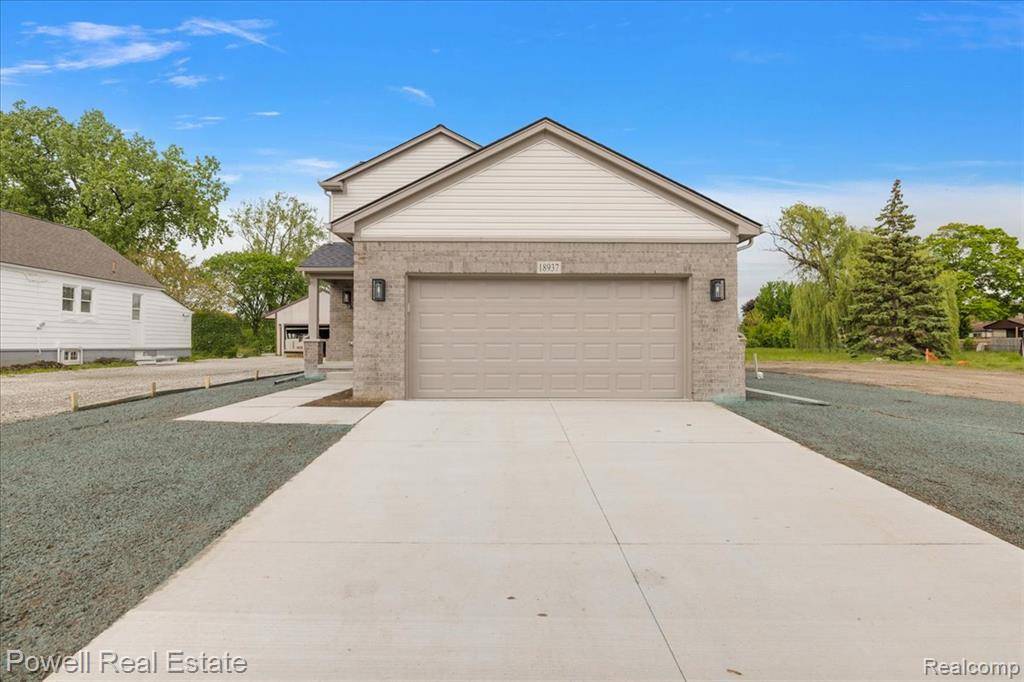 Roseville, MI 48066,18937 Voiland Street