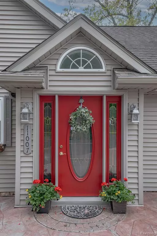 Byron, MI 48418,11007 WOODWARD Drive