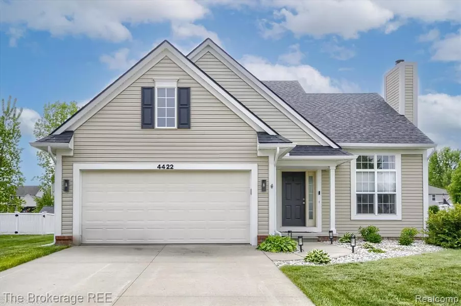 4422 JORDAN Drive, Grand Blanc, MI 48439