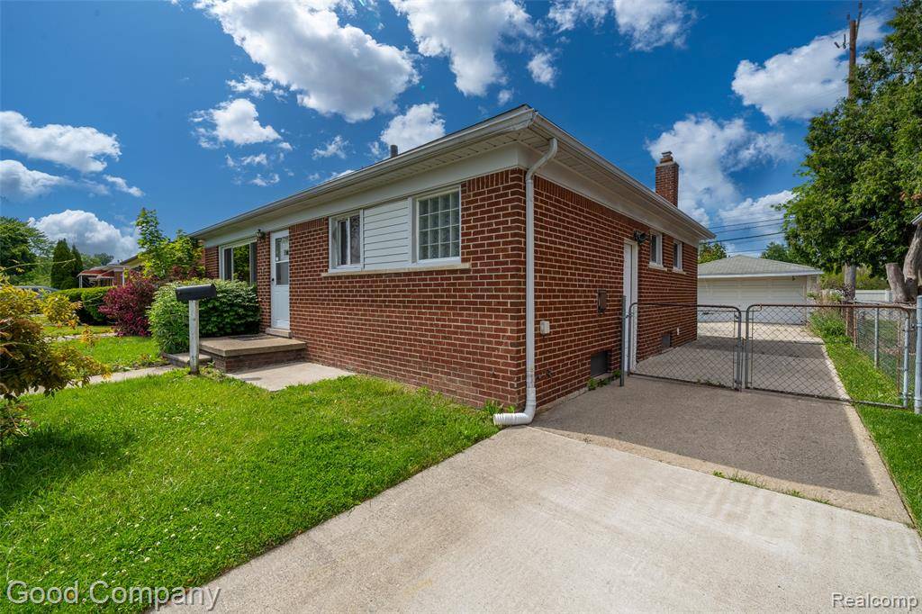 Redford, MI 48239,26730 W Davison