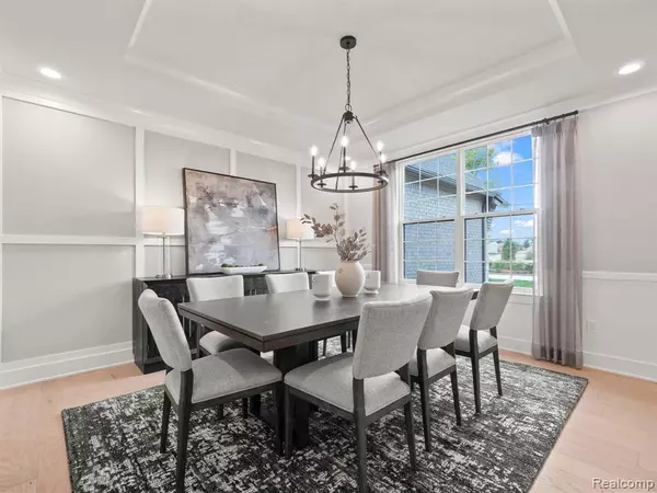 South Lyon, MI 48178,25592 Crystal Creek W