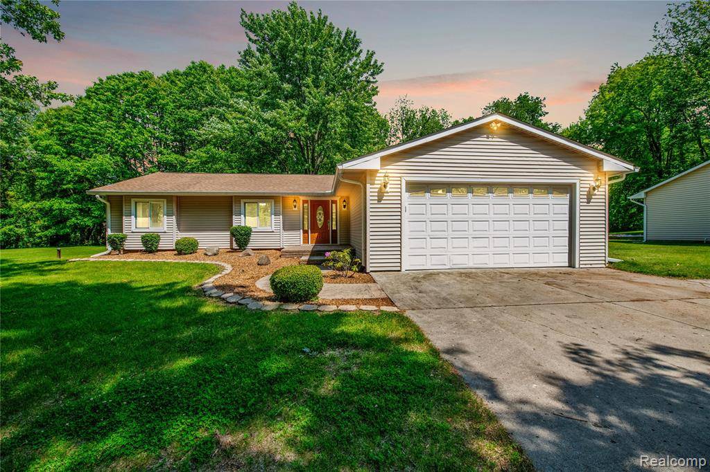 Milford, MI 48381,30946 Fortune Trail