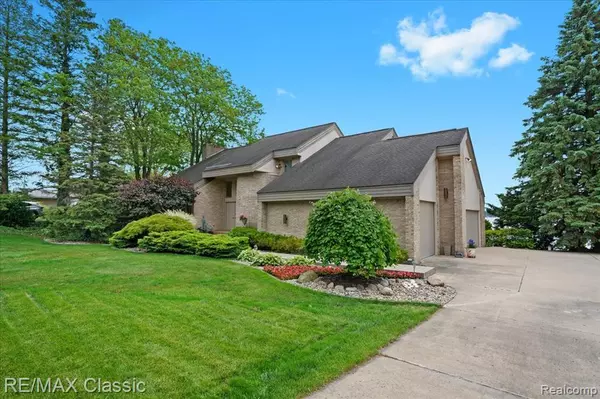 Commerce Twp, MI 48382,3937 E COMMERCE Road