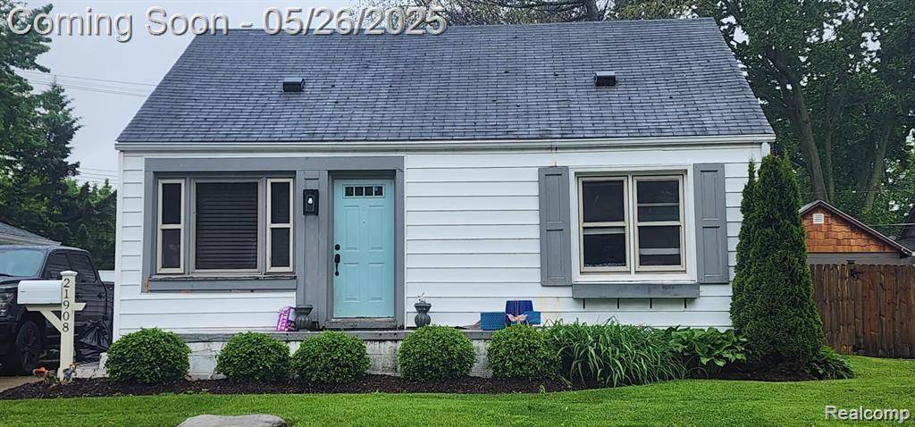 Saint Clair Shores, MI 48080,21908 GRAND LAKE Street