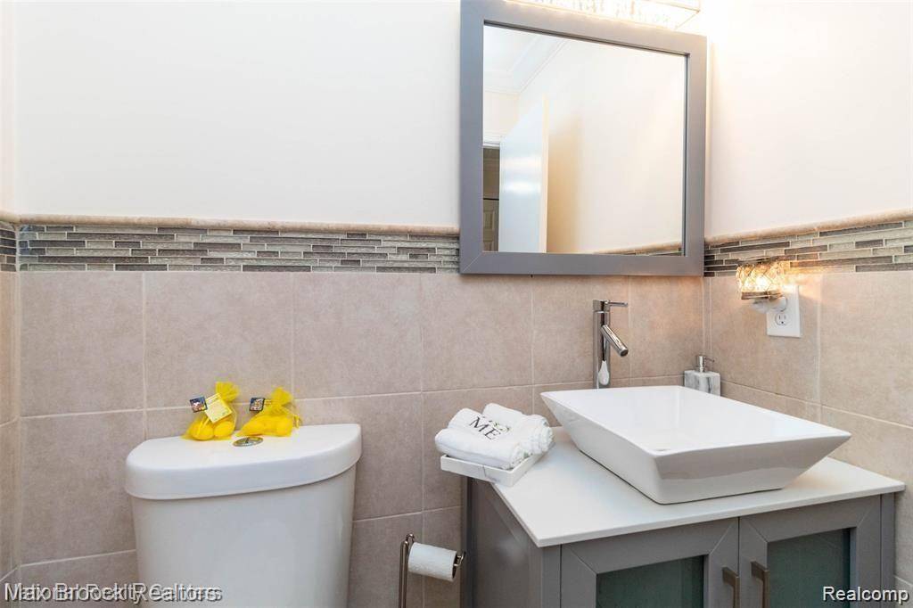 West Bloomfield, MI,5252 WRIGHT WAY E