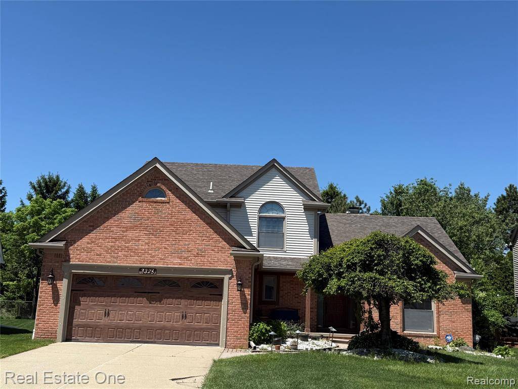 3328 PRIMROSE Drive, Rochester Hills, MI 48307