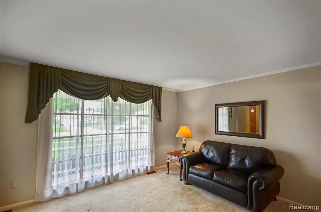 Sterling Heights, MI 48313,13936 Grove Park Drive
