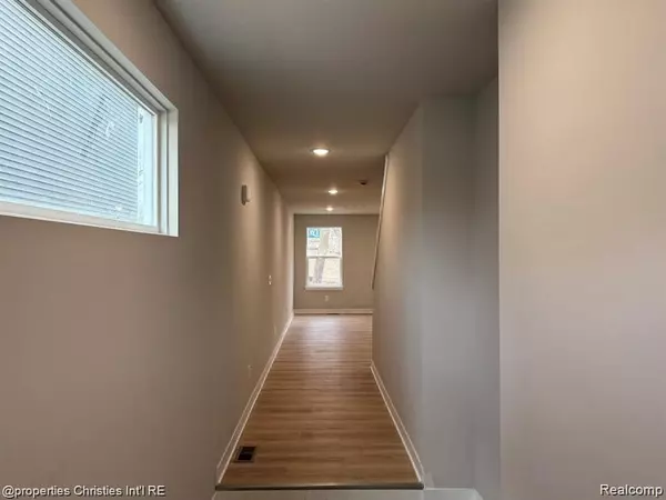 Saline, MI 48176,109 Parsons Lane