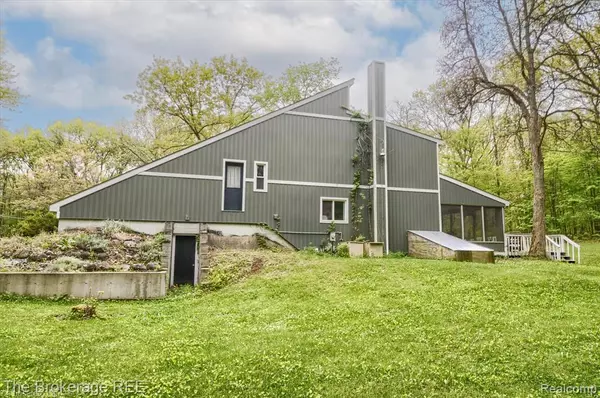 Davisburg, MI 48350,12445 Shaffer Road