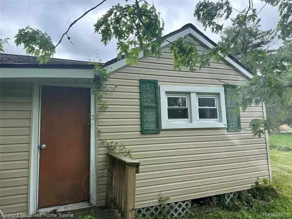 Port Huron, MI 48060,4466 Dove Road