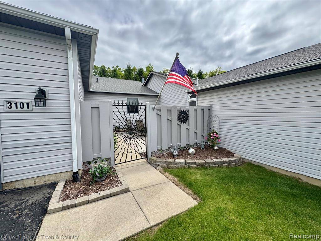 Brighton, MI 48114,3101 E Telluride