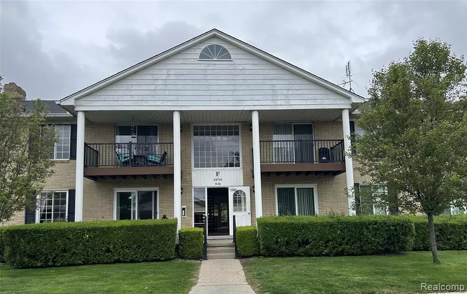 34751 Kimberly Drive, Sterling Heights, MI 48312