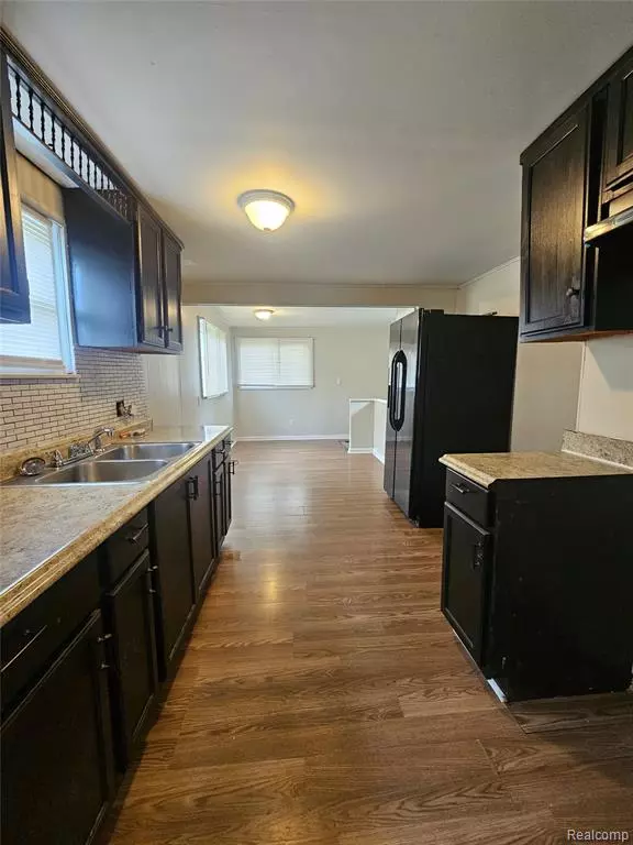 Ecorse, MI 48229,54 Elton Street