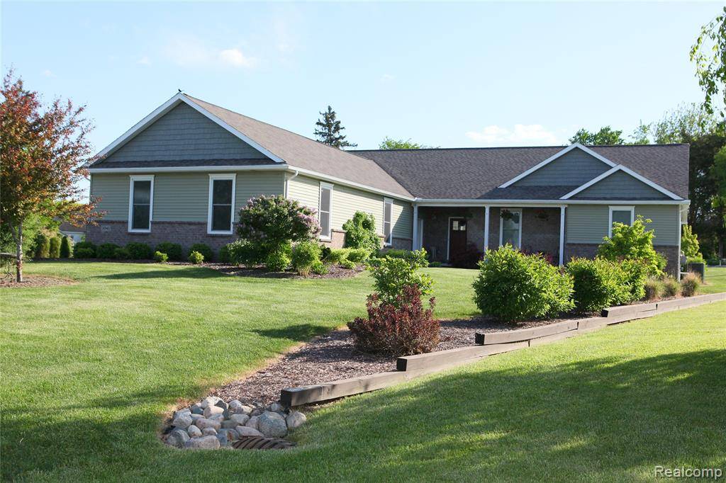 1041 Lancaster Street, Lapeer, MI 48446