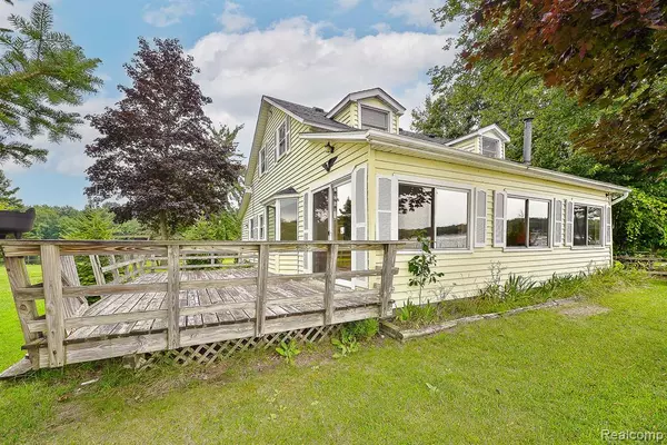 Pinckney, MI 48169,9618 BASE LAKE Road