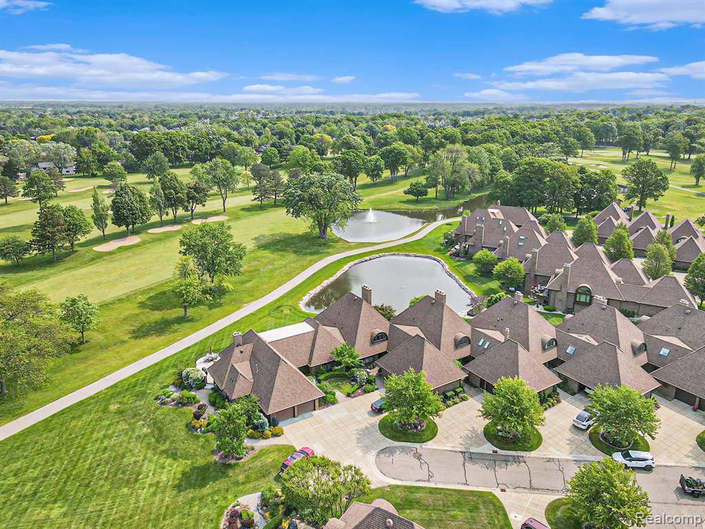 Grand Blanc, MI 48439,9095 S Saginaw Road