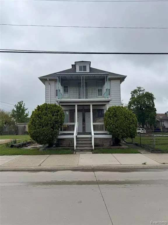 Hamtramck, MI 48212,9633 Buffalo Street