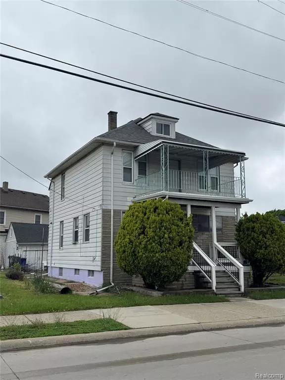 Hamtramck, MI 48212,9633 Buffalo Street
