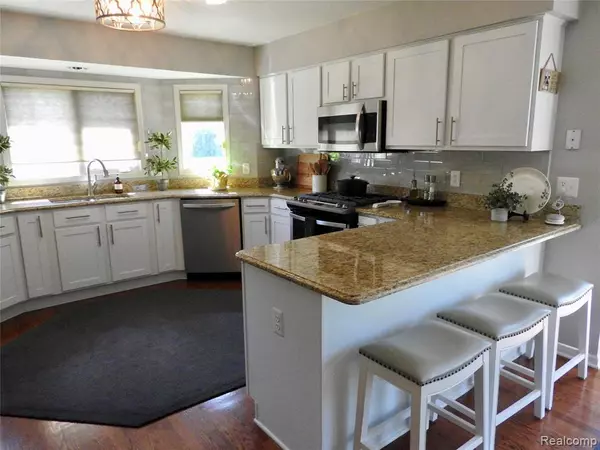 Sterling Heights, MI 48314,43124 Gina Drive