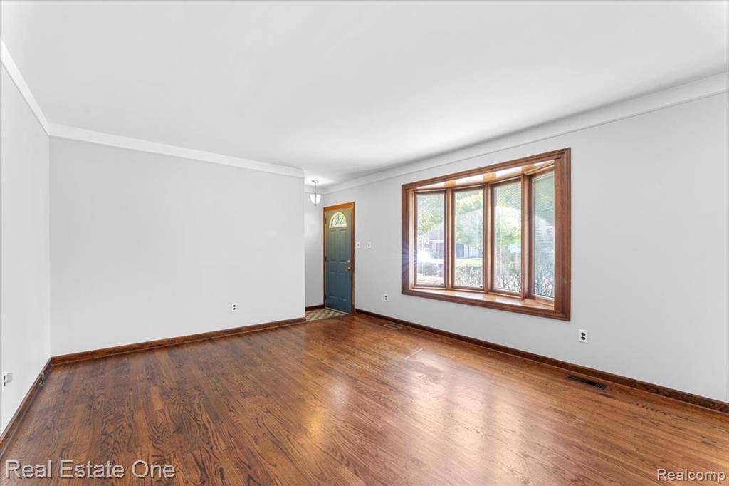 Woodhaven, MI 48183,23707 E Fairway Drive