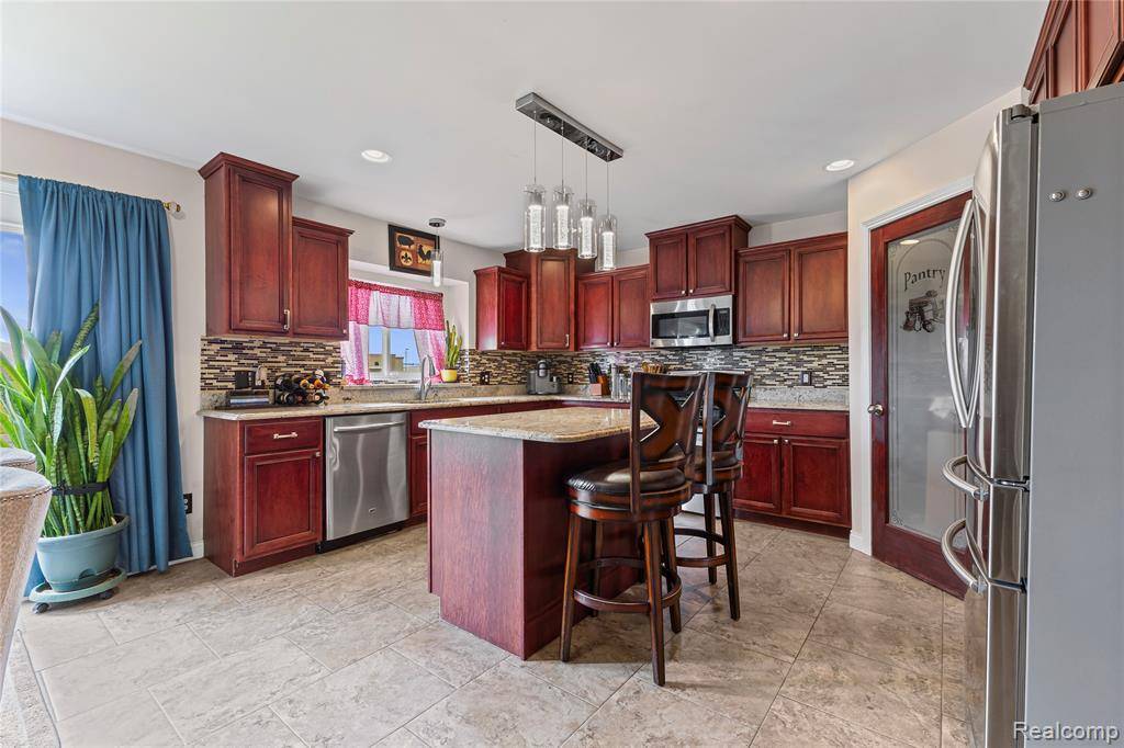 Sterling Heights, MI 48312,33481 Ashton Drive