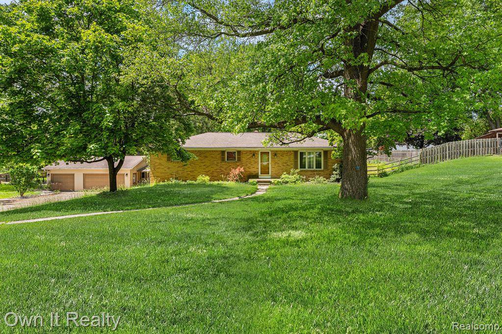 6615 Sandywell Drive, Temperance, MI 48182