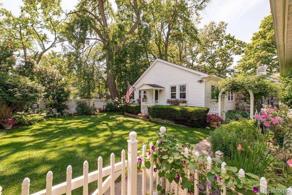 Commerce Twp, MI 48382,1786 Point Street