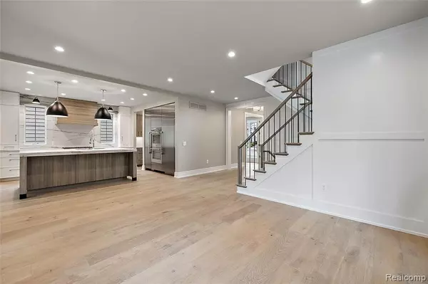 Birmingham, MI 48009,1626 Maryland Boulevard