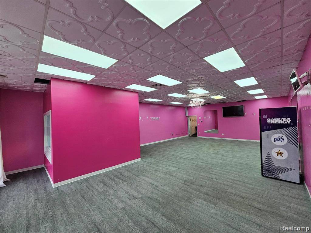 Dearborn, MI 48128,1314 N Telegraph rd