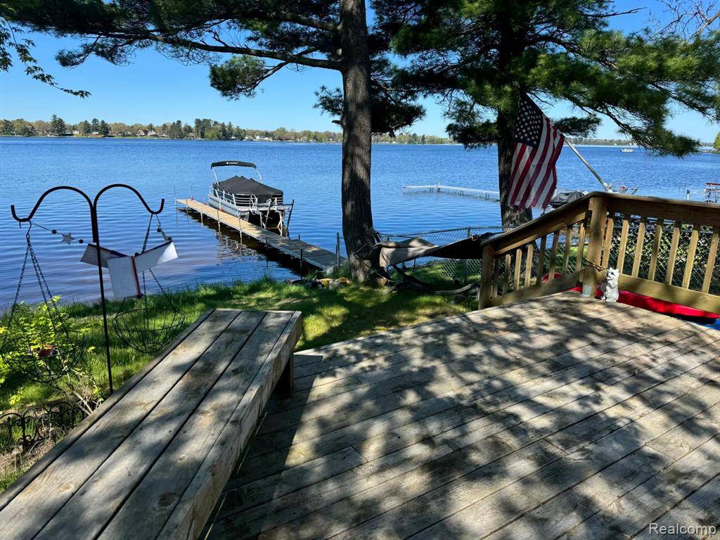 6111 Loud Drive, Oscoda, MI 48750