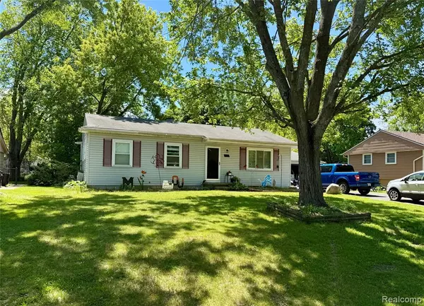 Wolverine Lake, MI 48390,723 Los Arboles Drive