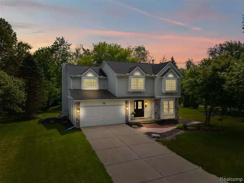 6248 Lake Waldon Court, Clarkston, MI