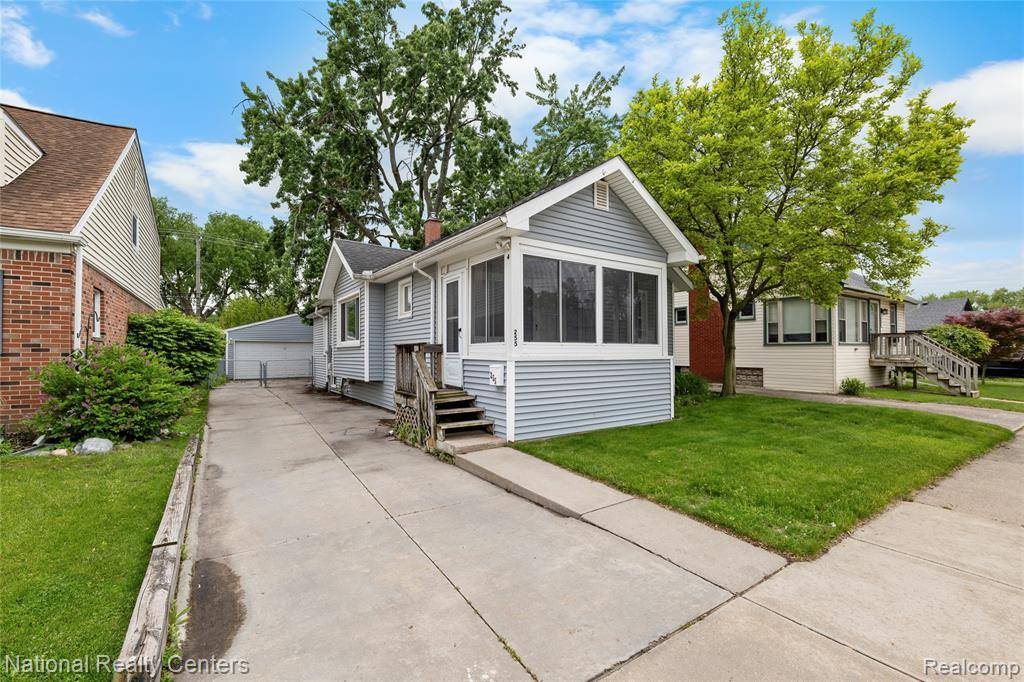 255 Madison Avenue, Clawson, MI