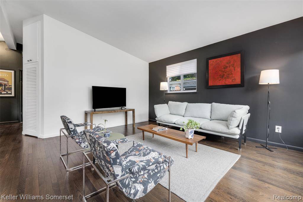 Saint Clair Shores, MI 48080,22344 Avalon Street