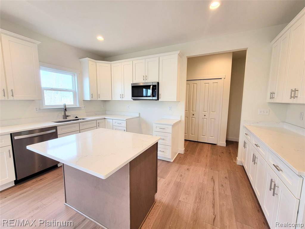 Linden, MI 48451,13204 Westwinds Drive