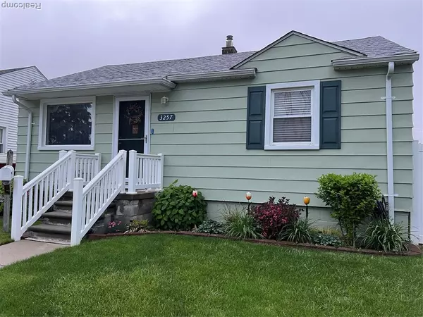 Trenton, MI 48183,3257 John R Street