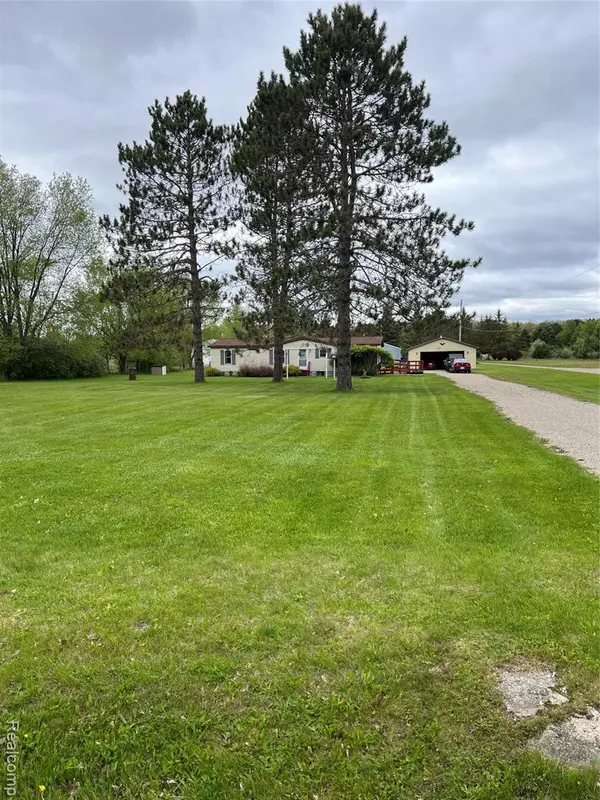 Houghton Lake, MI 48629,6858 W Emery Road
