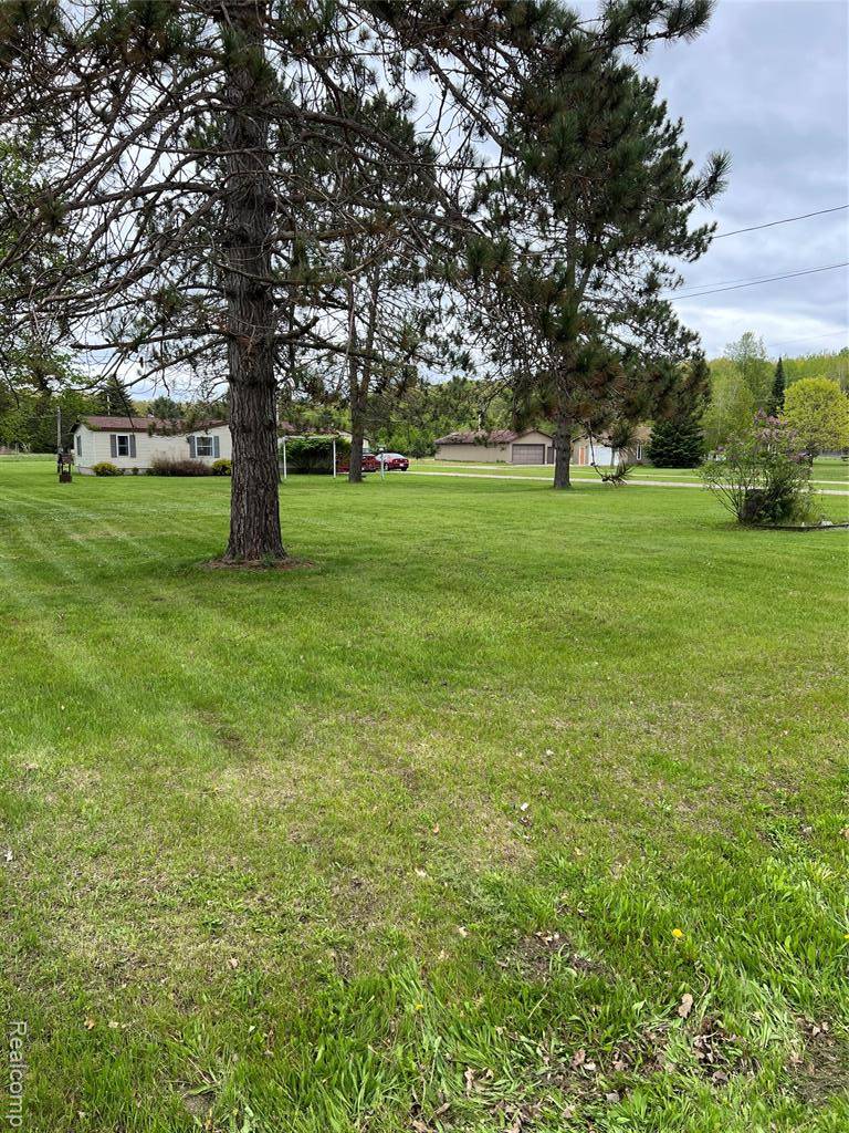 Houghton Lake, MI 48629,6858 W Emery Road