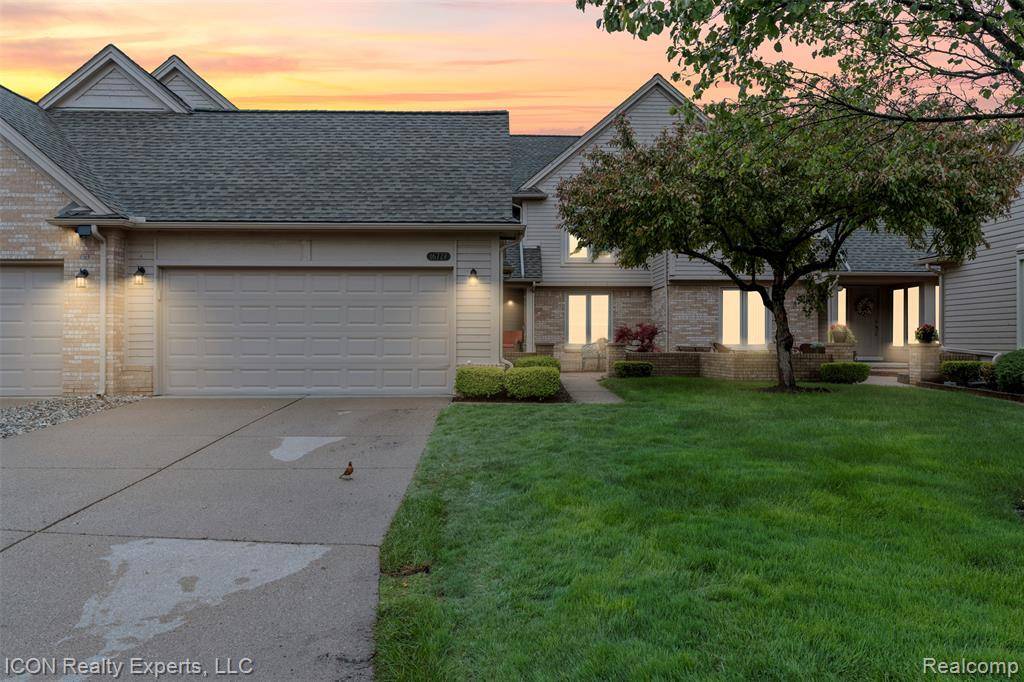 16727 W Cobblestone, Macomb, MI 48042