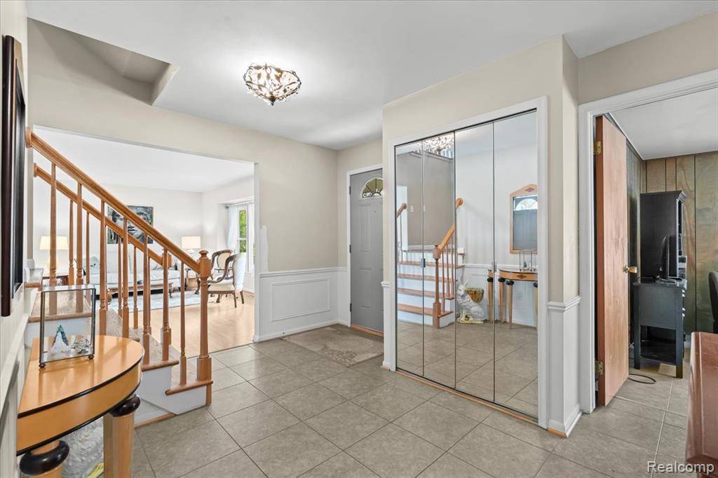 Rochester Hills, MI 48309,799 Croydon Road