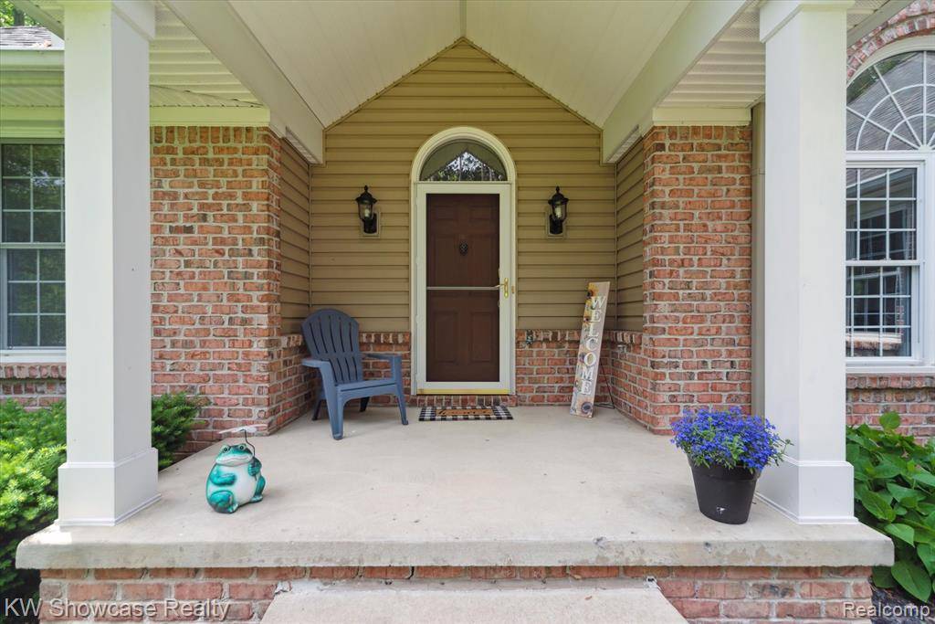 Linden, MI 48451,9120 PINEVIEW LAKE Drive