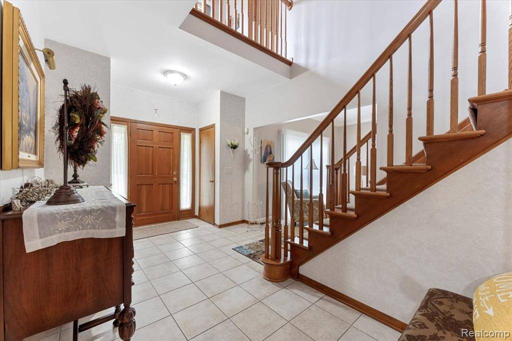 Grosse Ile, MI 48138,23811 Cadillac Court