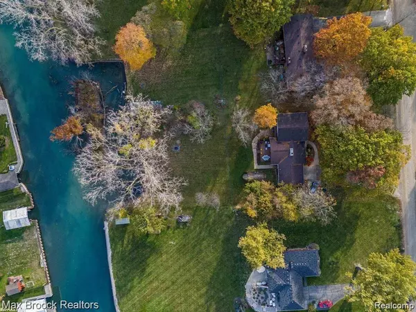 Grosse Ile, MI 48138,20405 Thorofare Road