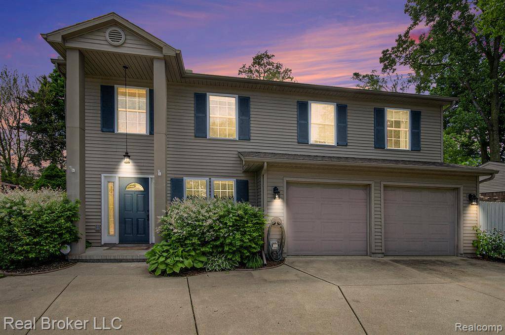 18624 Irving Street, Livonia, MI 48152