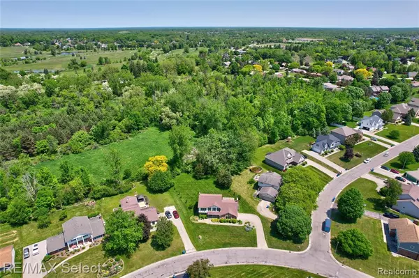 Grand Blanc, MI 48439,487 Boutell Drive