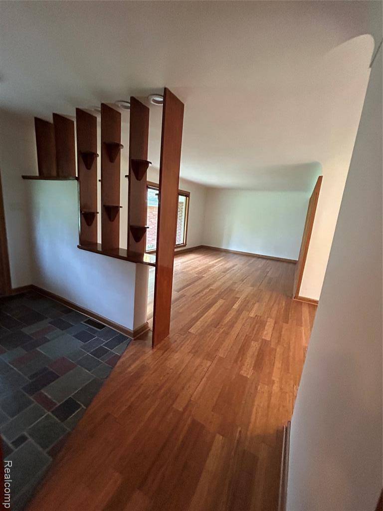 Farmington, MI 48033,25426 Edgemont Drive
