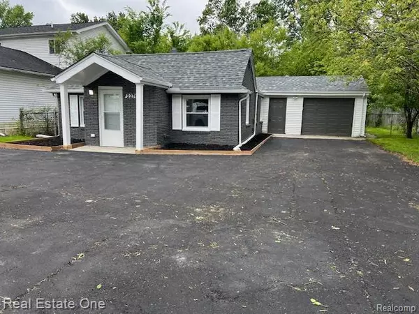 22767 Middlebelt Road, Farmington Hills, MI 48336