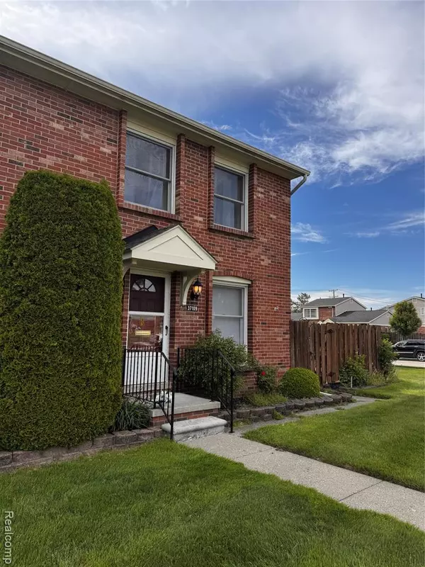 Clinton Twp, MI 48036,37109 Charter Oaks Boulevard