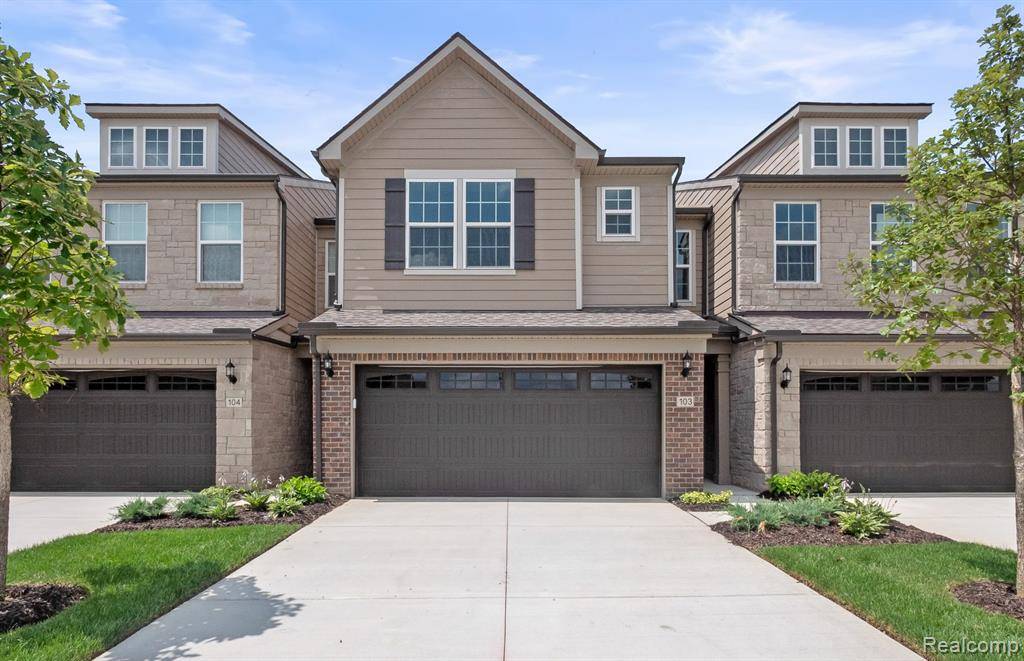 103 Addison Circle, Walled Lake, MI 48390